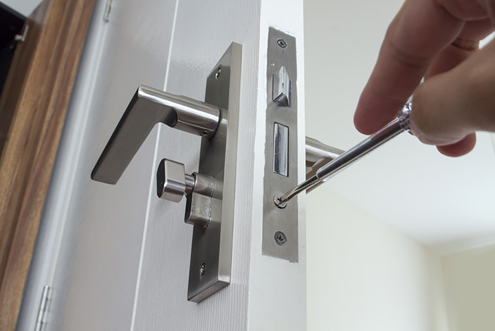 Our local locksmiths are able to repair and install door locks for properties in Basingstoke and the local area.