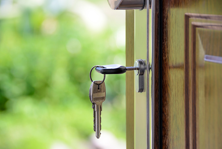 A2B Locks are able to provide local locksmiths in Basingstoke to repair your broken locks. 